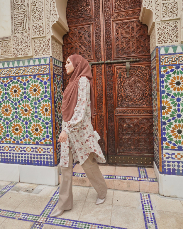 Blouse Nazuha - Khaki Susan