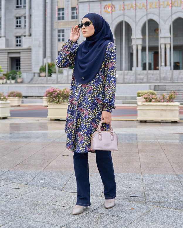 Blouse Nazuha - Navy Columbine