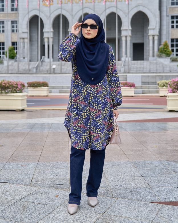 Blouse Nazuha - Navy Columbine