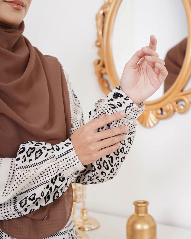 Blouse Nazuha - Snow Leopard