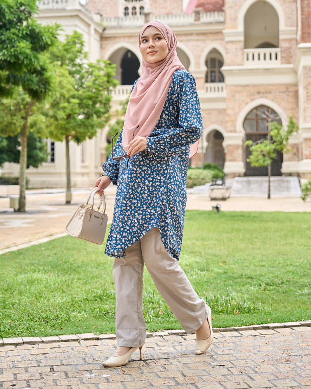 Blouse Nazuha – Sunny Saphire