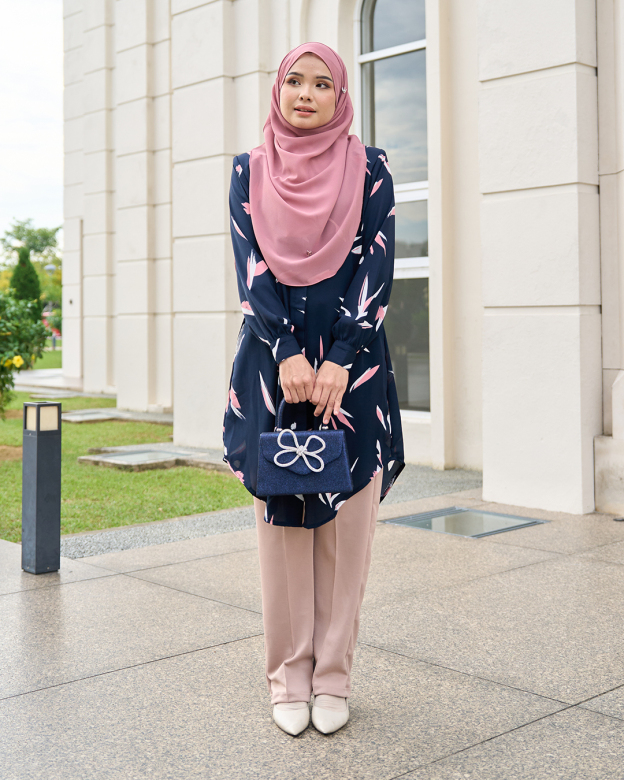 Blouse Nazuha – Utopia Navy Blue