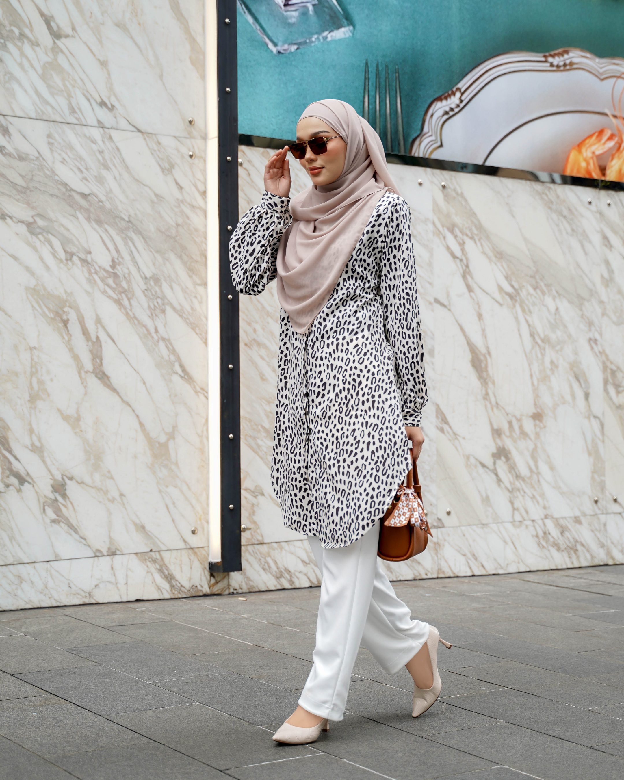 Blouse Nazuha - Whitey Cheeta