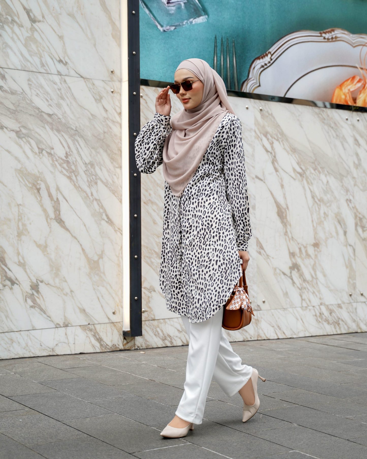 Blouse Nazuha - Whitey Cheeta