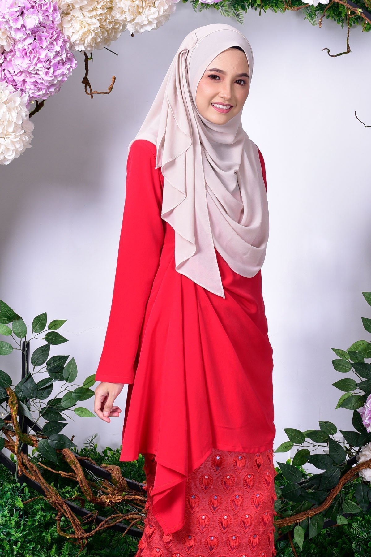 Baju Kurung Erine Waterfall - Scarlet Red