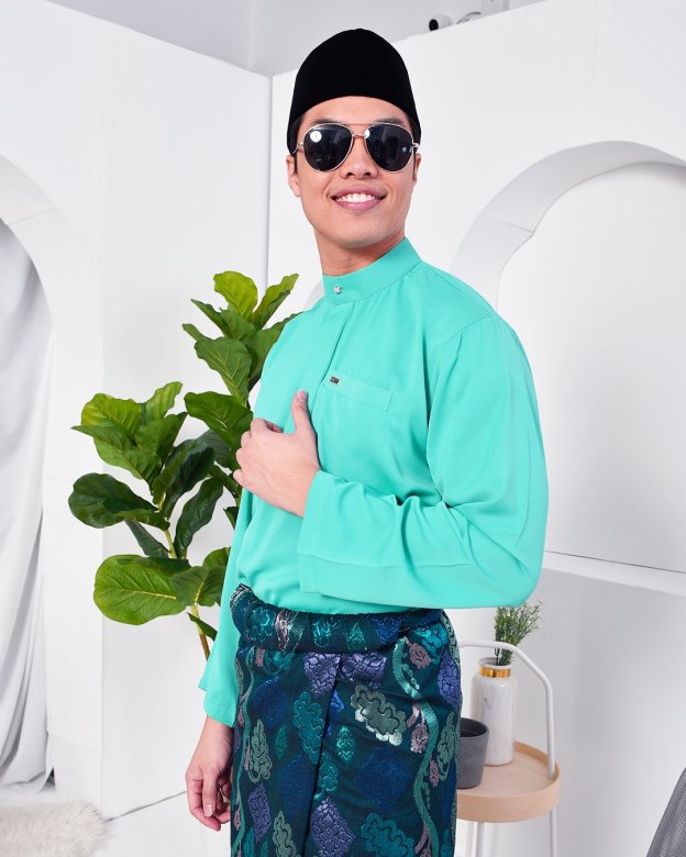 Baju Melayu Yusuf Slim Fit – Fiji Green