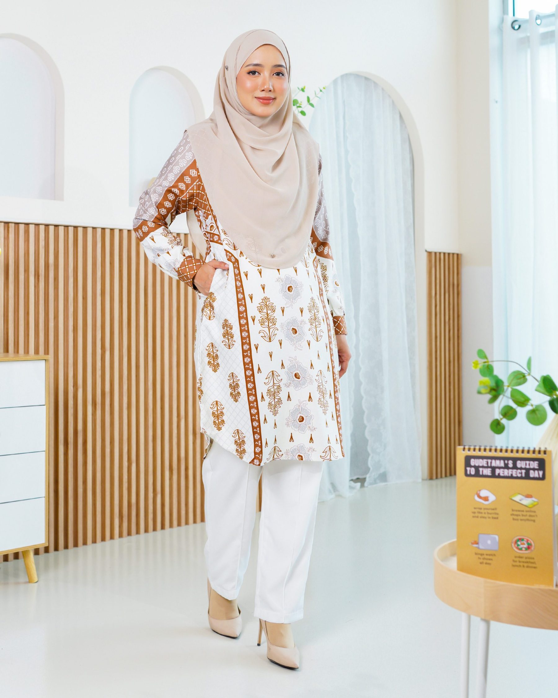 Blouse Iryani - Cinnamon Snow