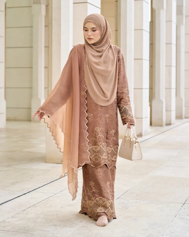 Baju Kurung Sulam Jacquard Akira Lotus