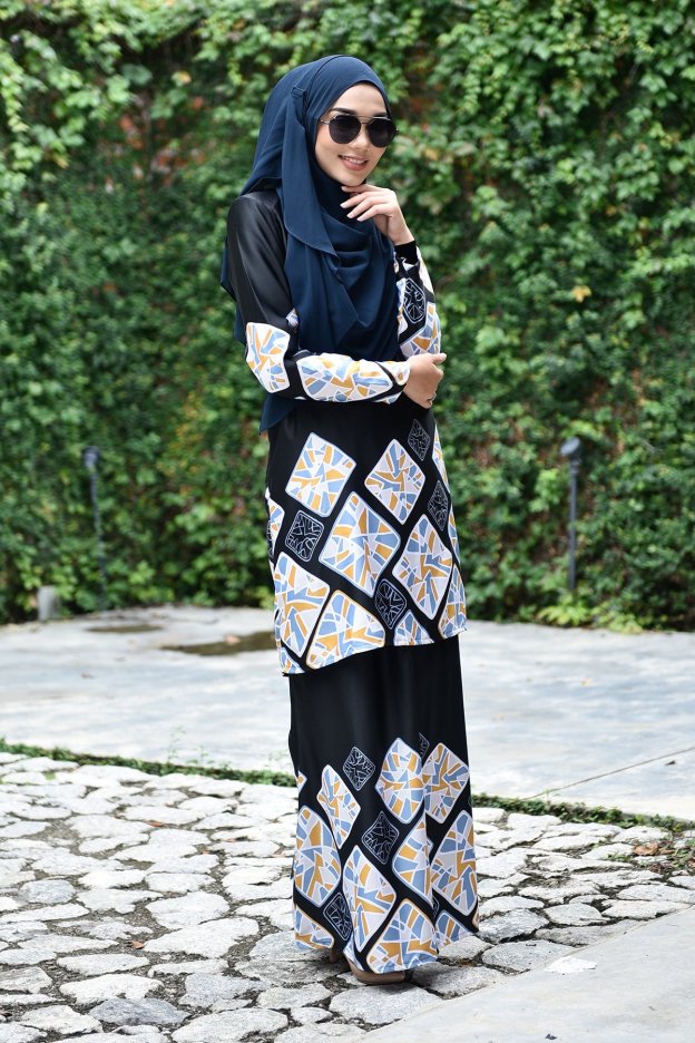 Baju Kurung Darcell - Black Orca