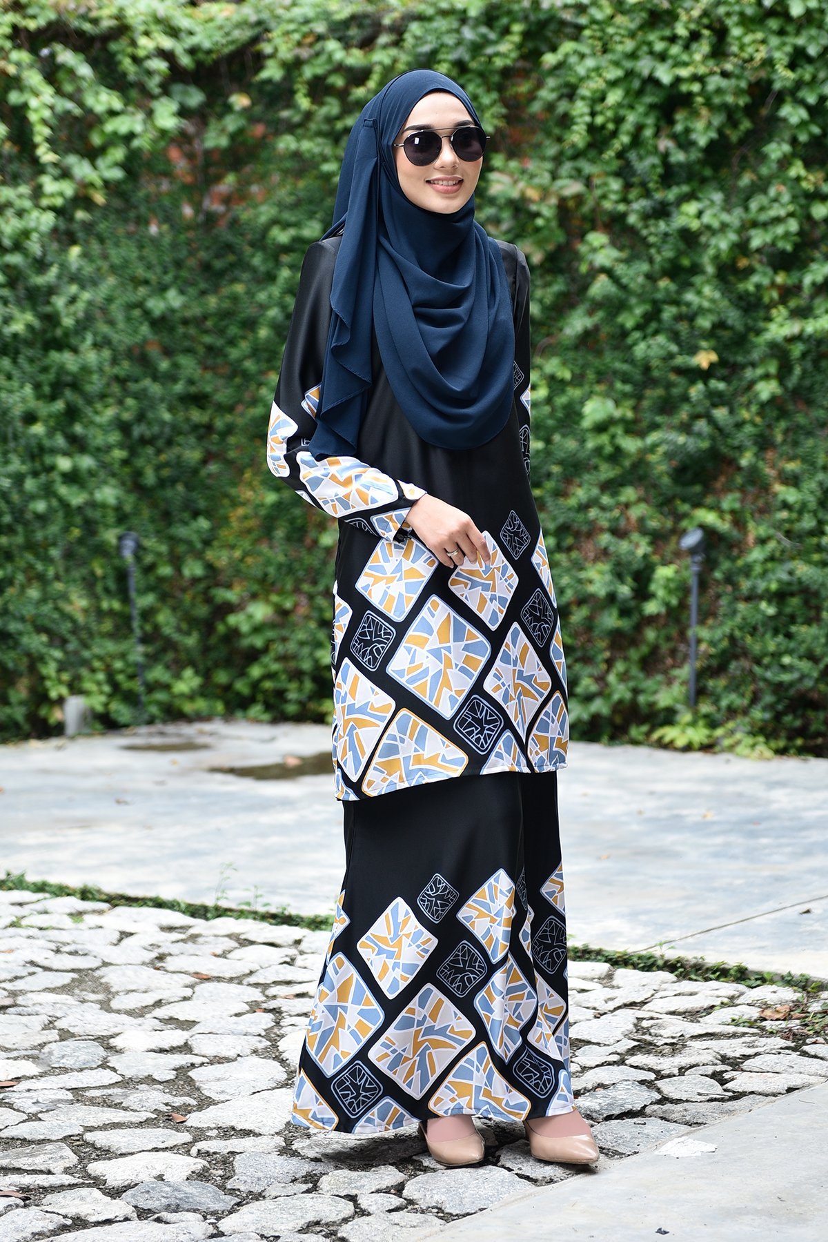 Baju Kurung Darcell - Black Orca