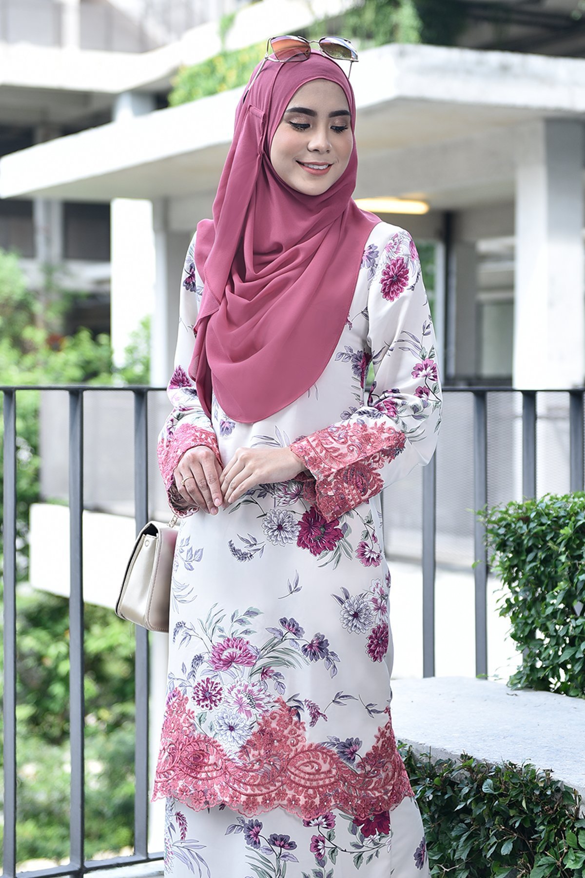 Baju Kurung Lace Damia - Pink