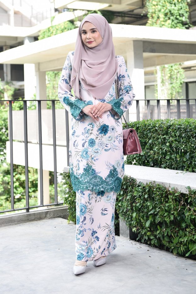 Baju Kurung Lace Damia - Cream