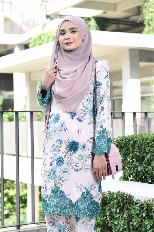 Baju Kurung Lace Damia - Cream