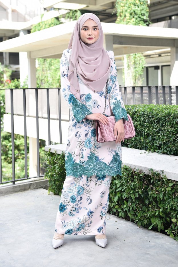 Baju Kurung Lace Damia - Cream