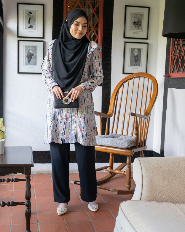 Blouse Ruffle Natalia - Black Stripe