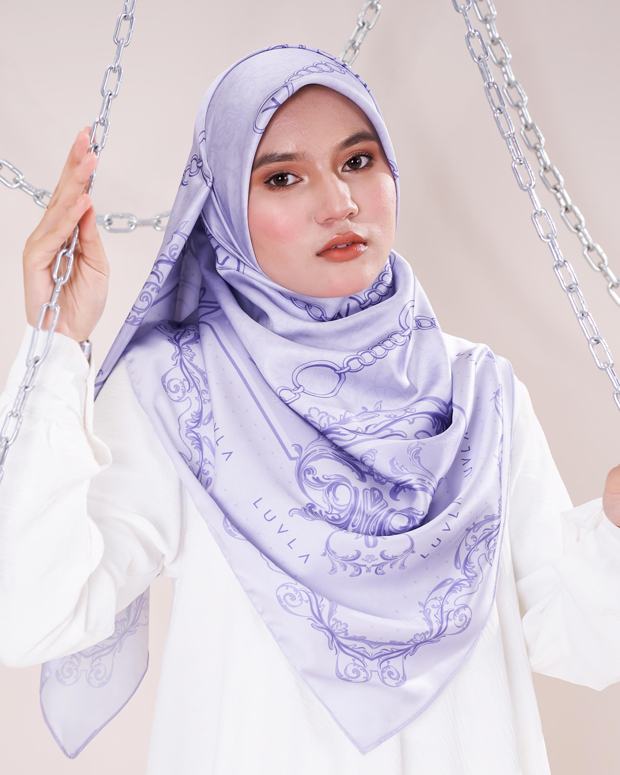 Tudung Bawal Satin Chainz