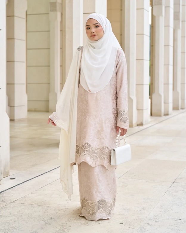 Baju Kurung Sulam Jacquard Akira Lotus