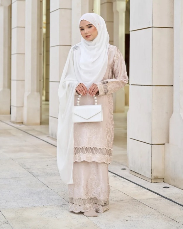 Baju Kurung Sulam Jacquard Akira Daisy