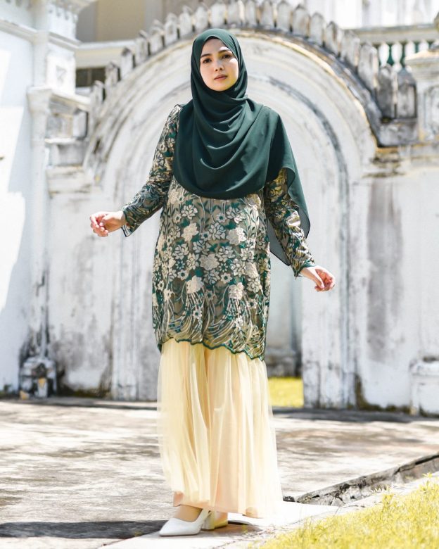 Dress Lace Tutu Nisieka - Emerald Gold