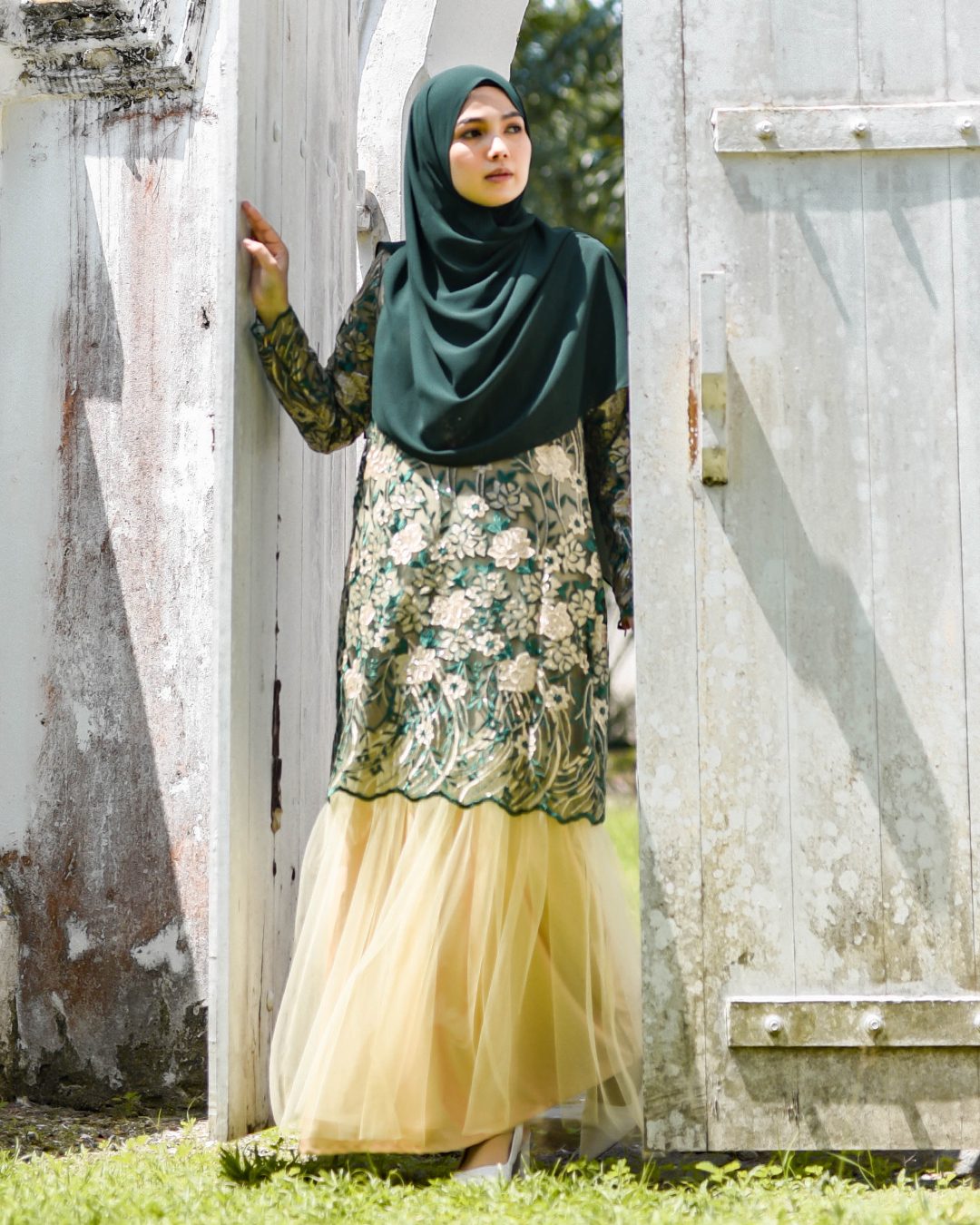 Dress Lace Tutu Nisieka - Emerald Gold