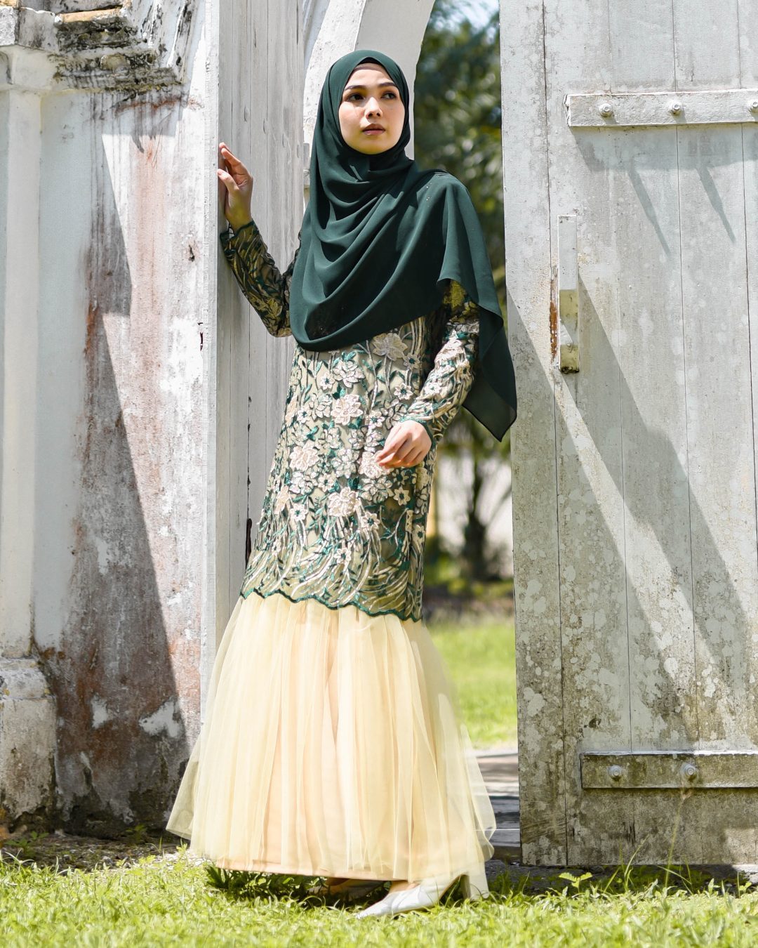 Dress Lace Tutu Nisieka - Emerald Gold
