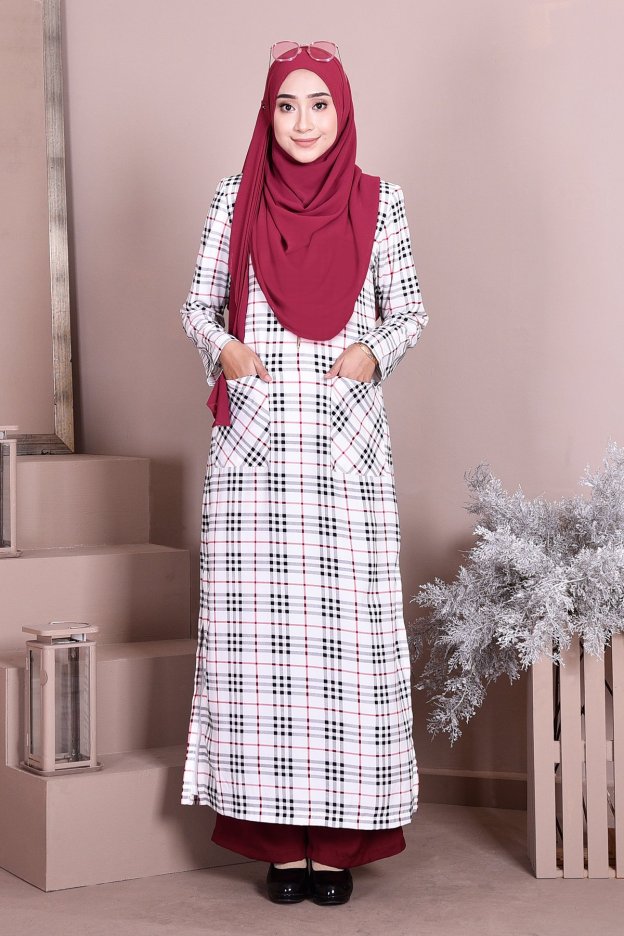 Dress Medi Long Slit Sandra - Sky White