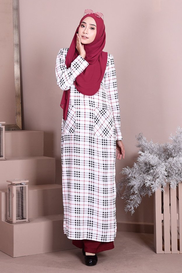 Dress Medi Long Slit Sandra - Sky White