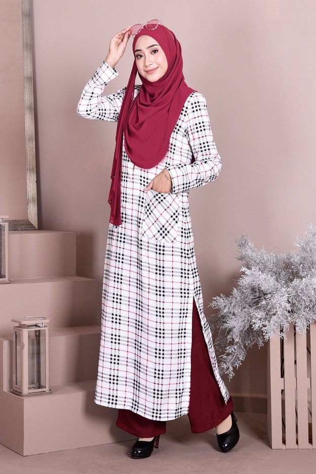 Dress Medi Long Slit Sandra - Sky White
