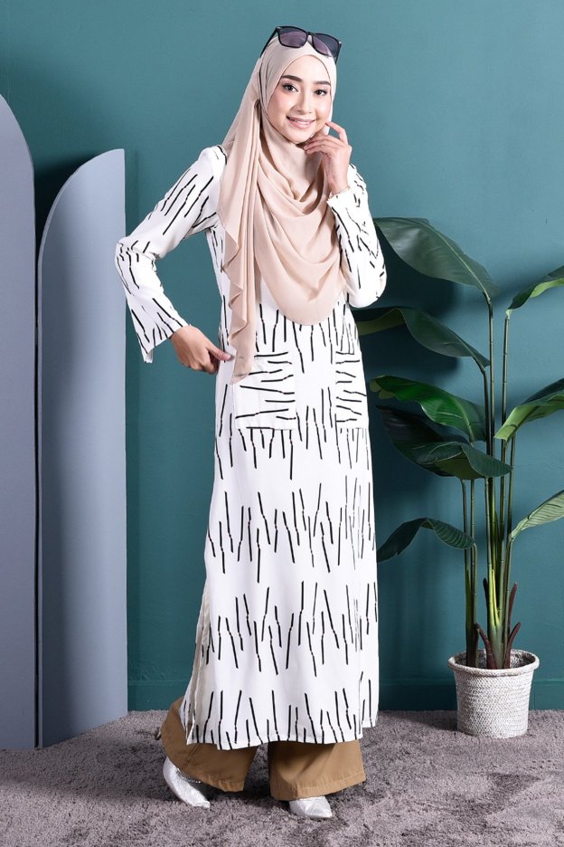 Dress Medi Long Slit Sienna - Creamy White