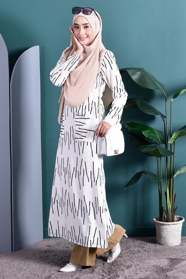 Dress Medi Long Slit Sienna - Creamy White