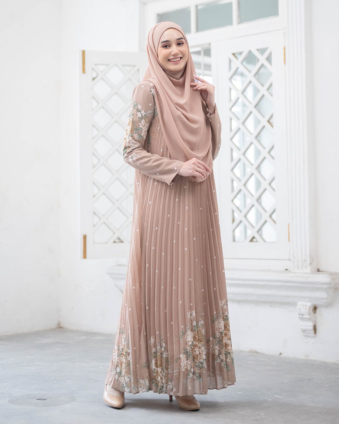 Dress Pleated Nerina - Sandy Brown