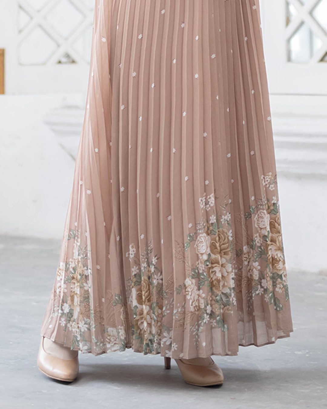 Dress Pleated Nerina - Sandy Brown