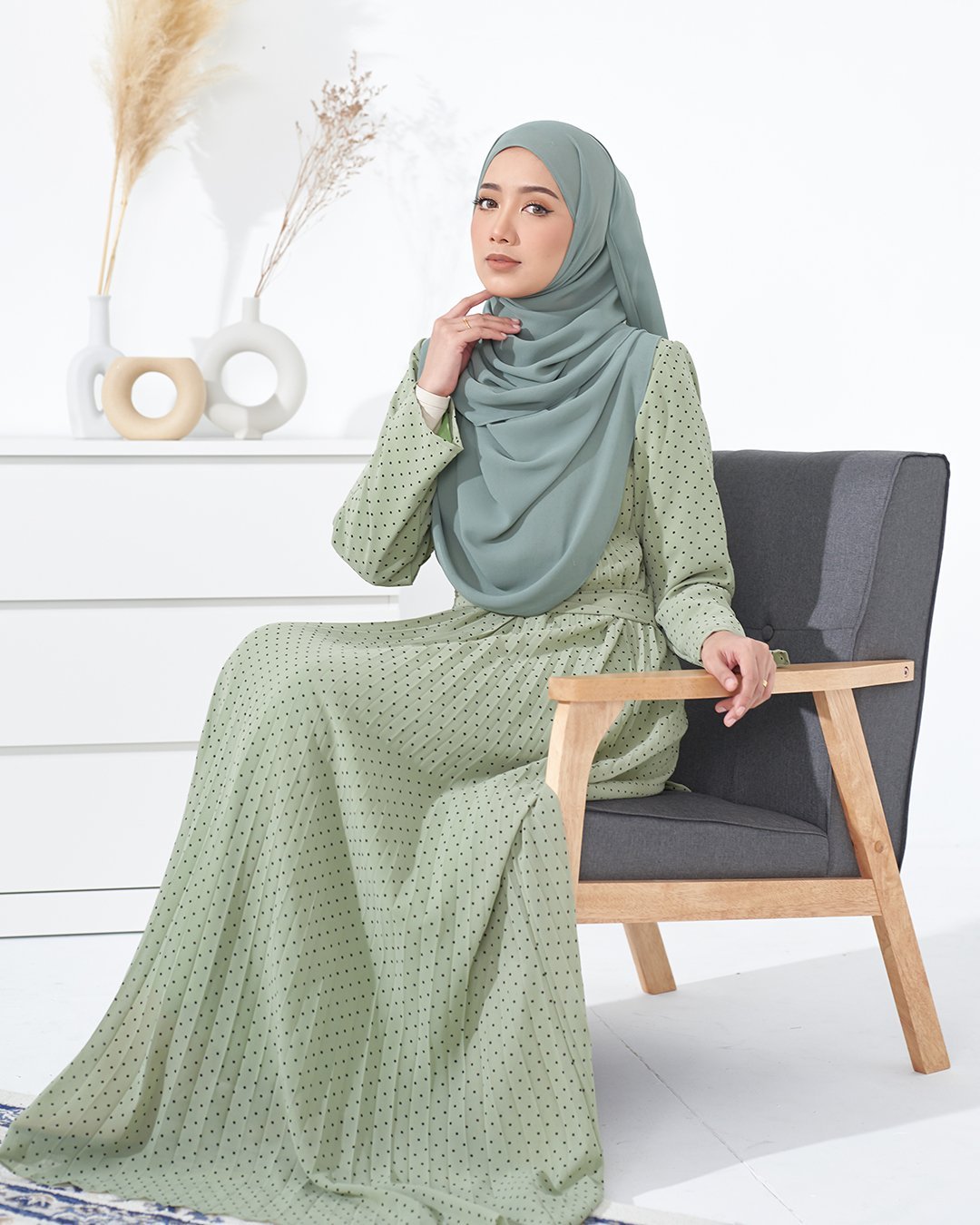 Dress Pleated Tahira - Laurel Green