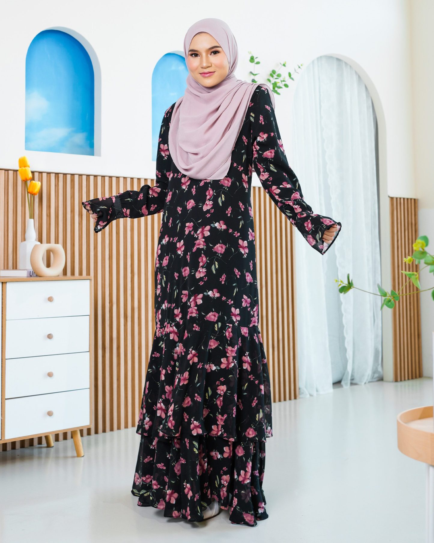 Dress Ruffle Innara - Orchid Black