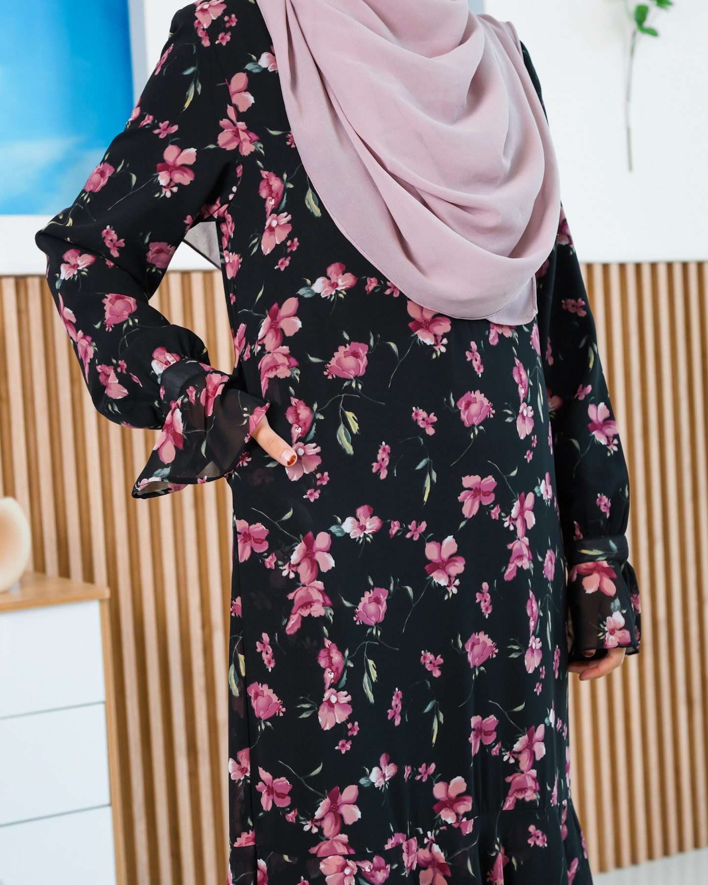 Dress Ruffle Innara - Orchid Black