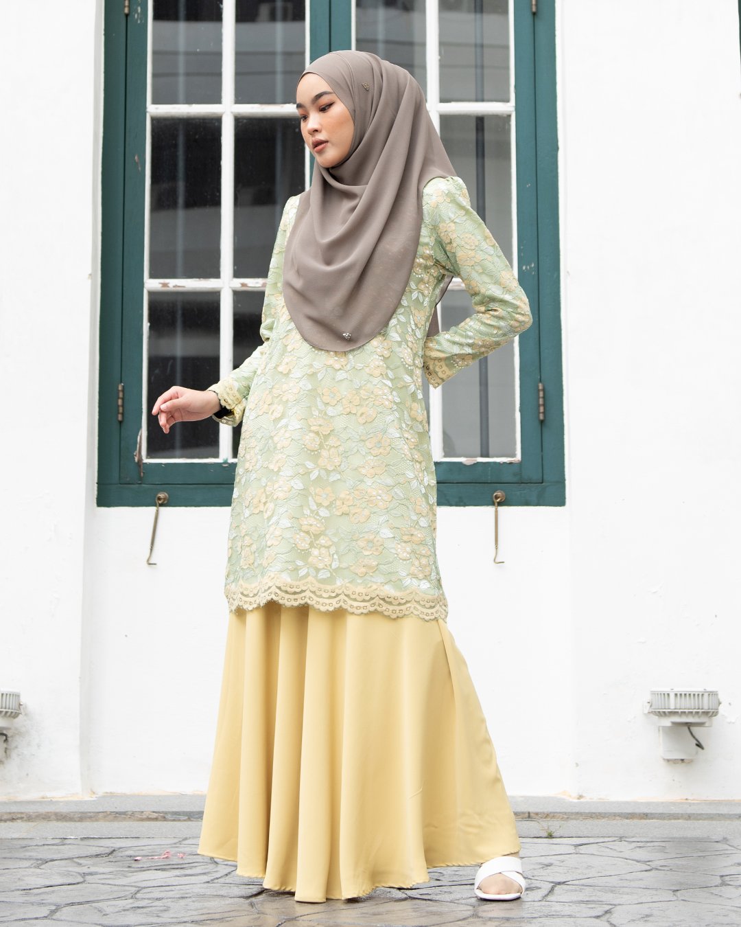 Baju Kurung Lace Aleeya - Lime Green