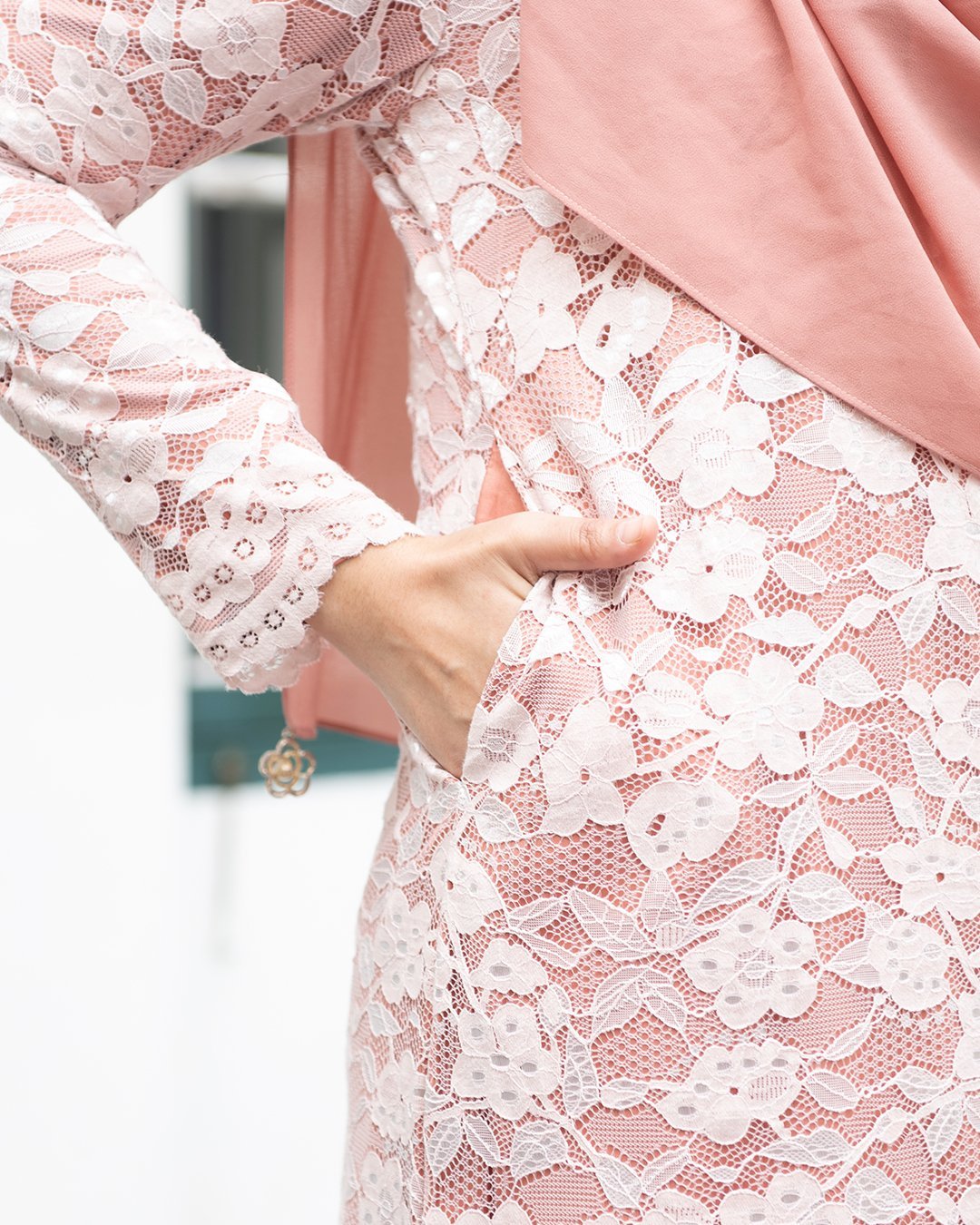 Baju Kurung Lace Aleeya - Dark Salmon