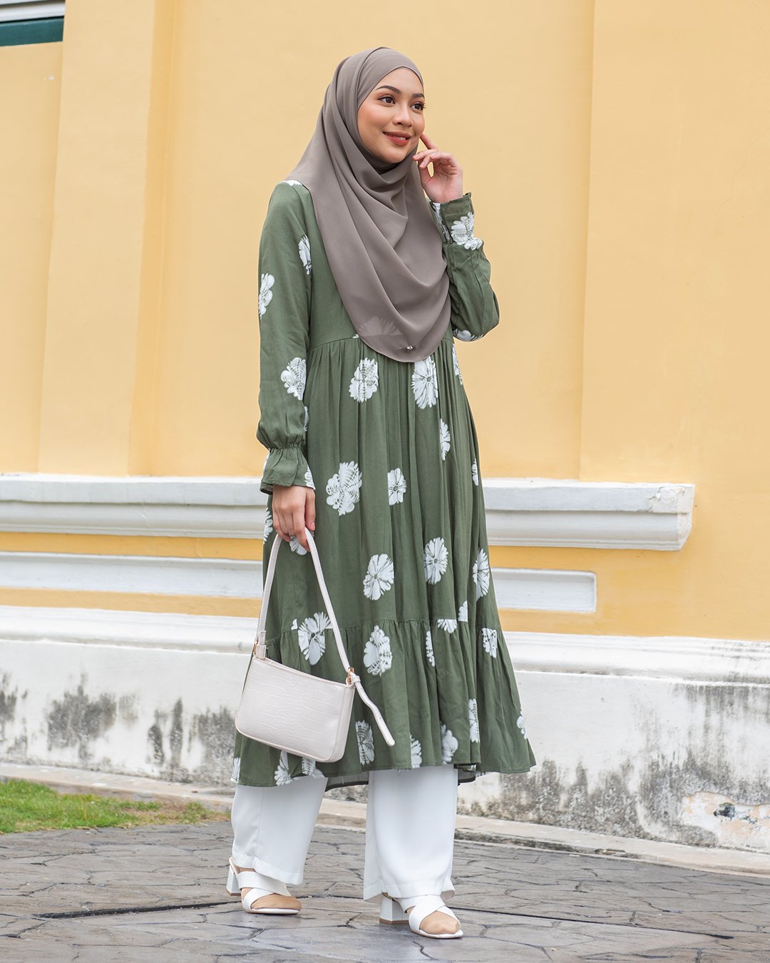 Dress Medi Ruffle Pacquita - Pine Green