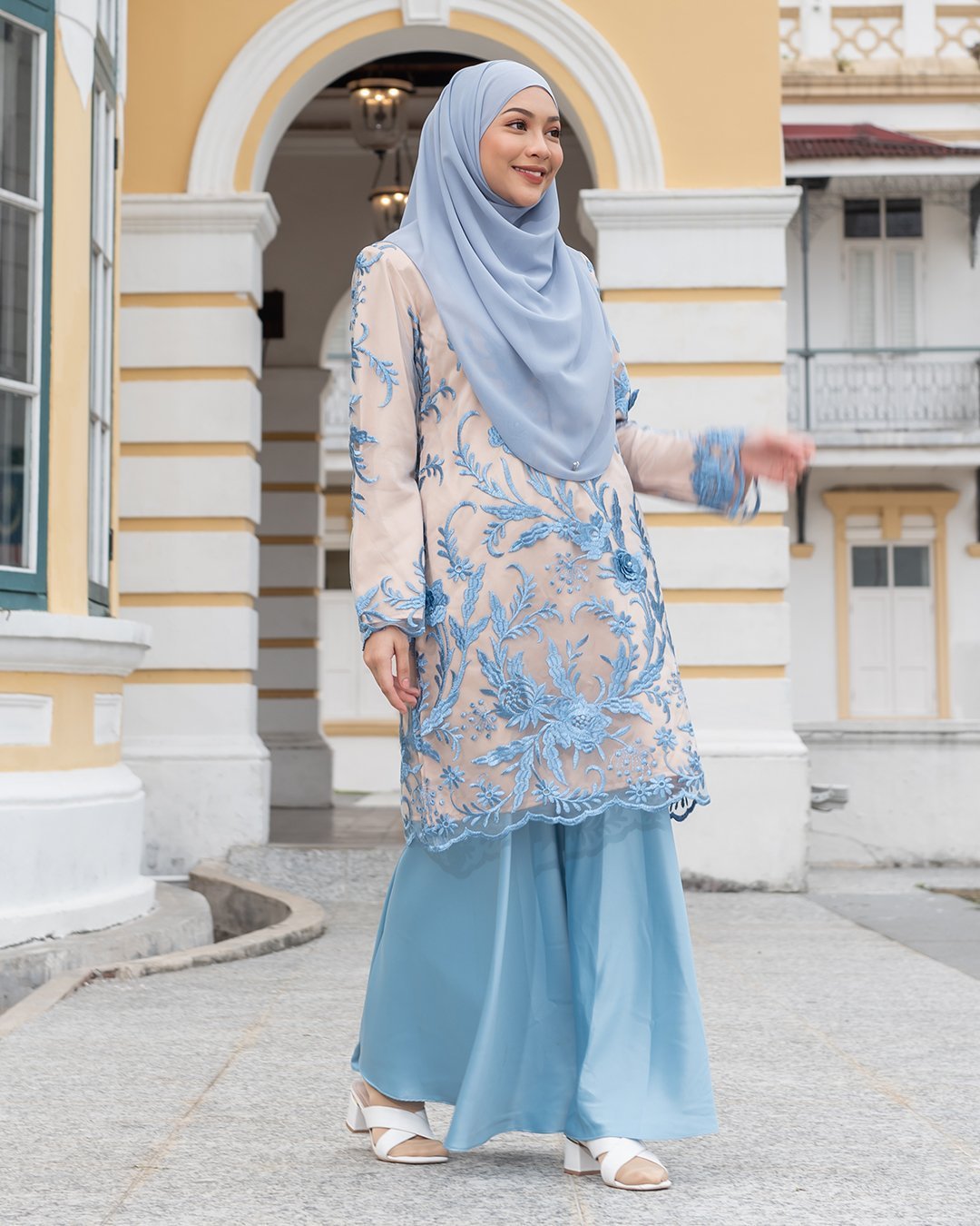 Baju Kurung Lace Afrina - Elsa Blue