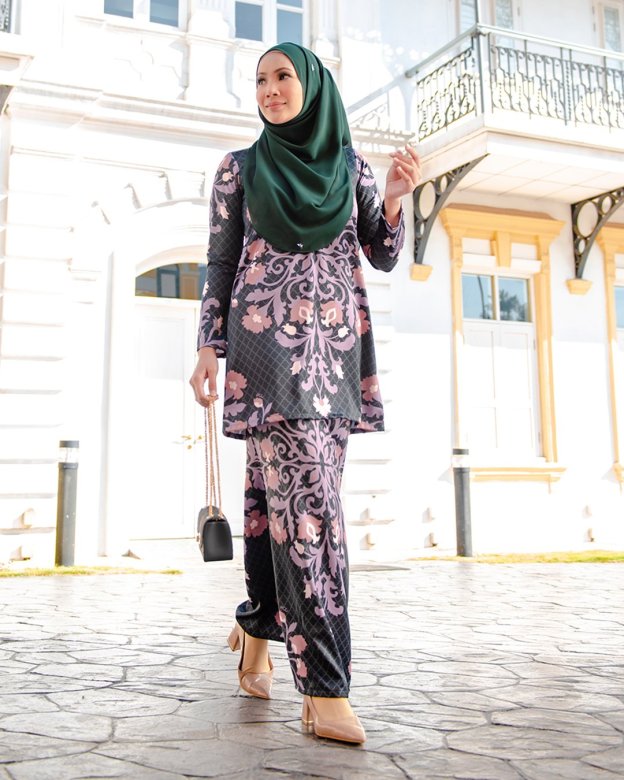 Baju Kurung Moden Zandrea - Matte Black
