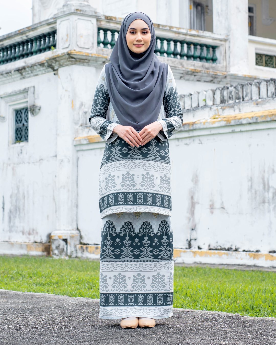 Baju Kurung Batik Renila - Basil Green