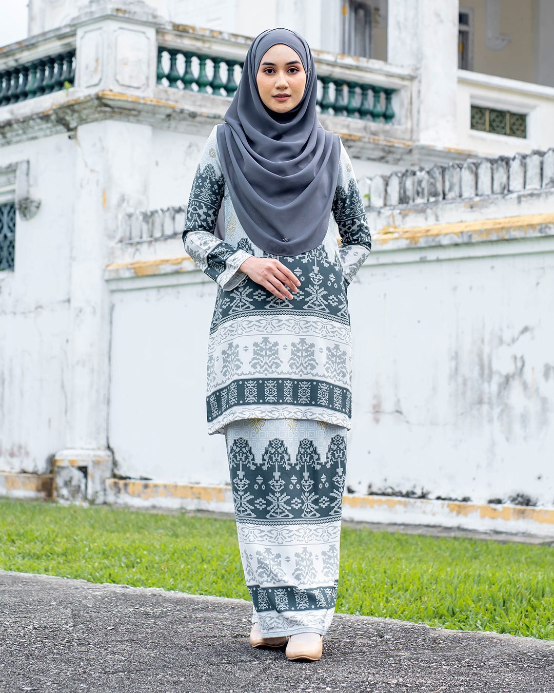 Baju Kurung Batik Renila - Basil Green