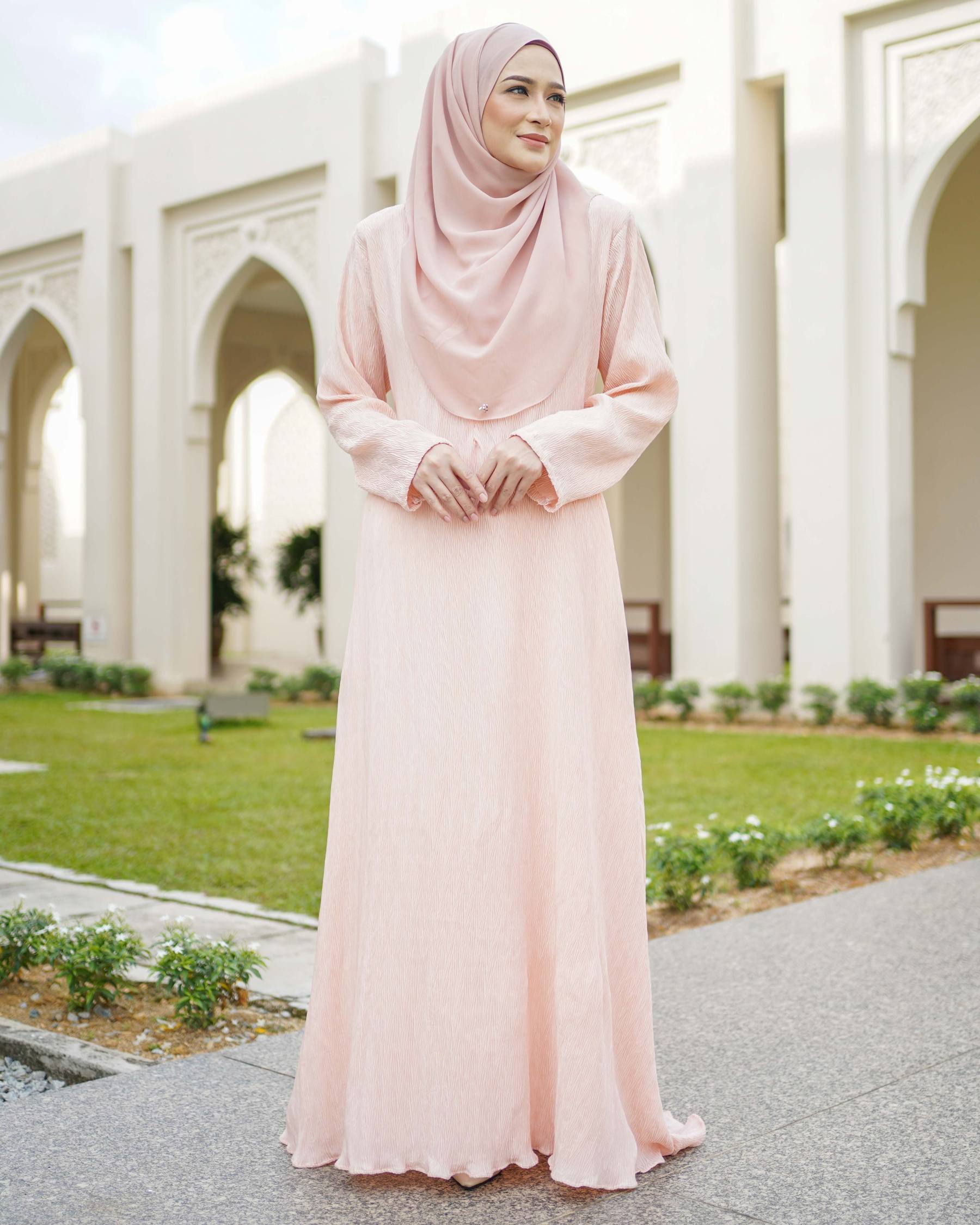 Abaya Pleated Ulyana - Bright Peach