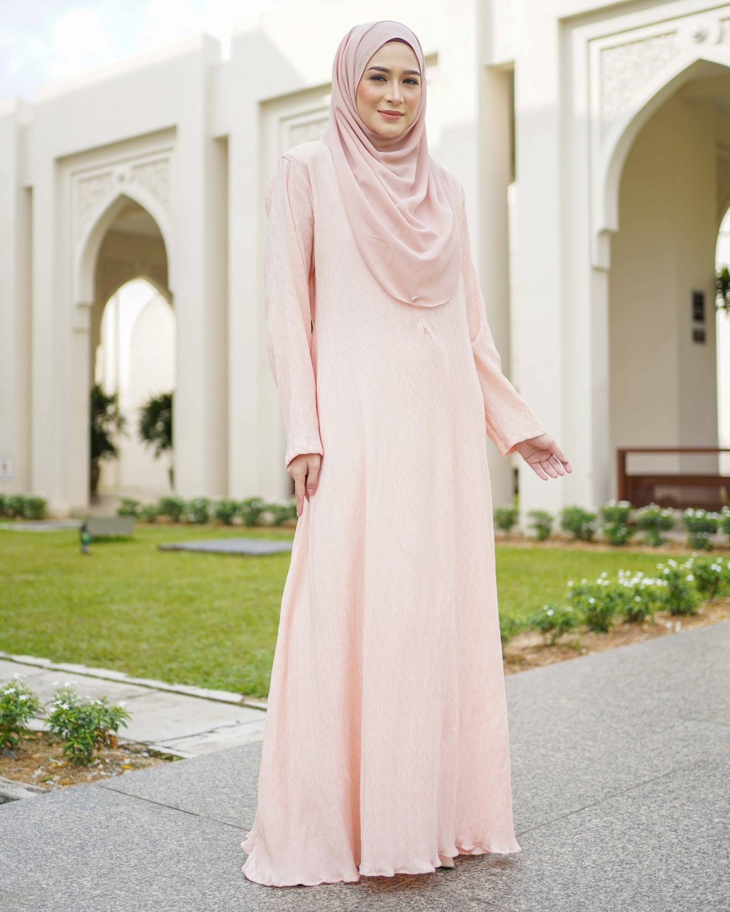 Abaya Pleated Ulyana - Bright Peach