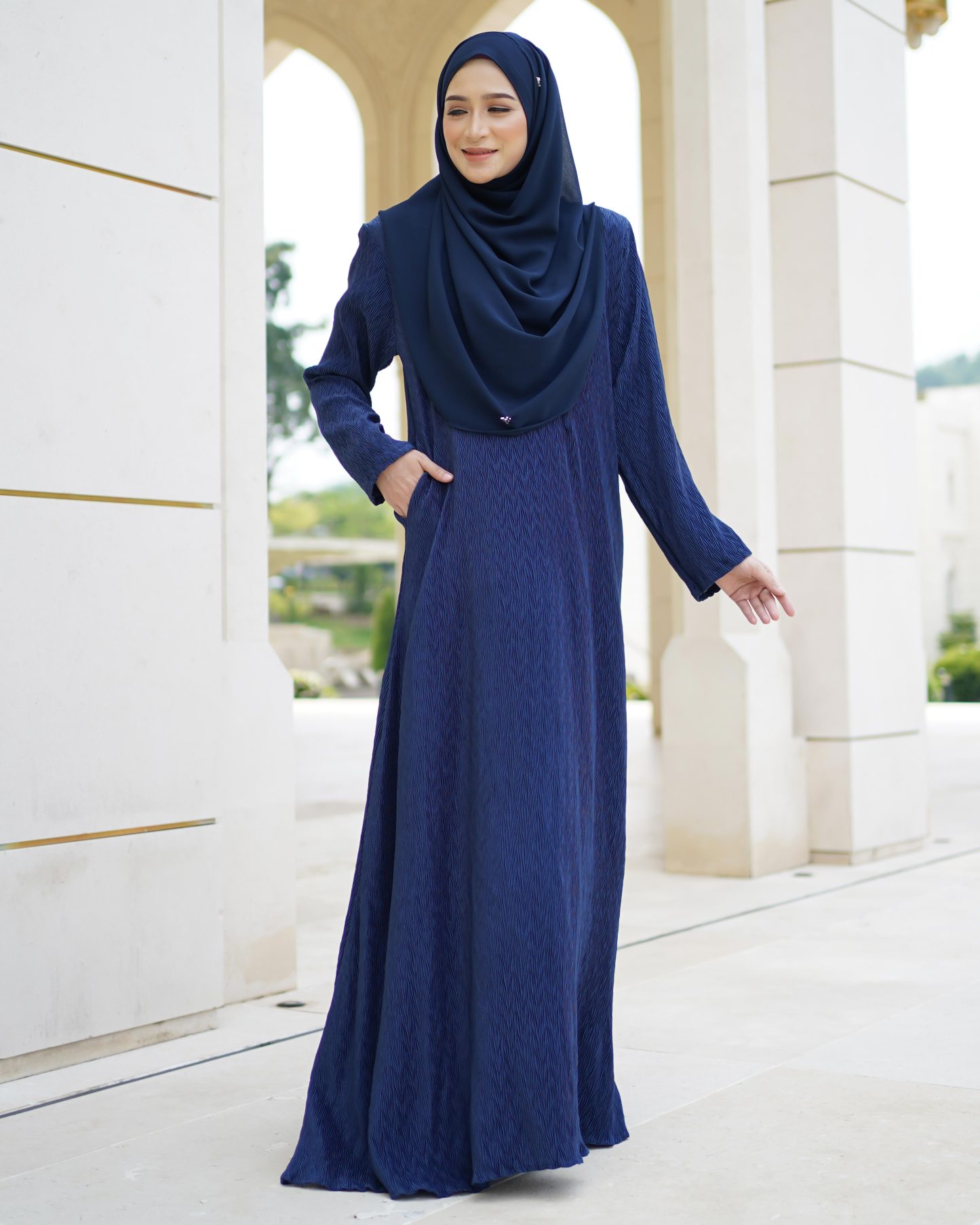 Abaya Pleated Ulyana - Navy Blue
