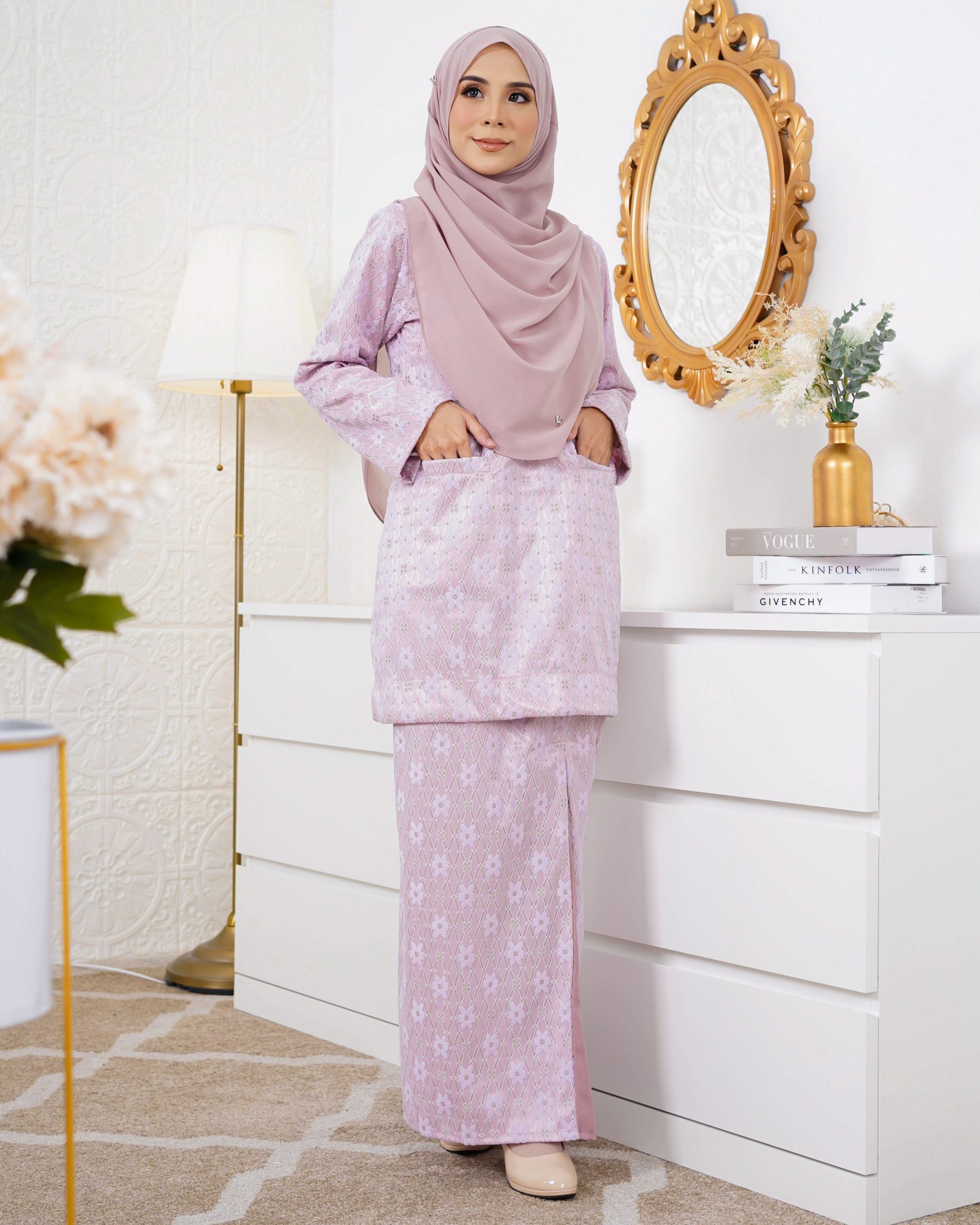 Baju Kurung Kedah Lace Gyny - Sweety Lilac