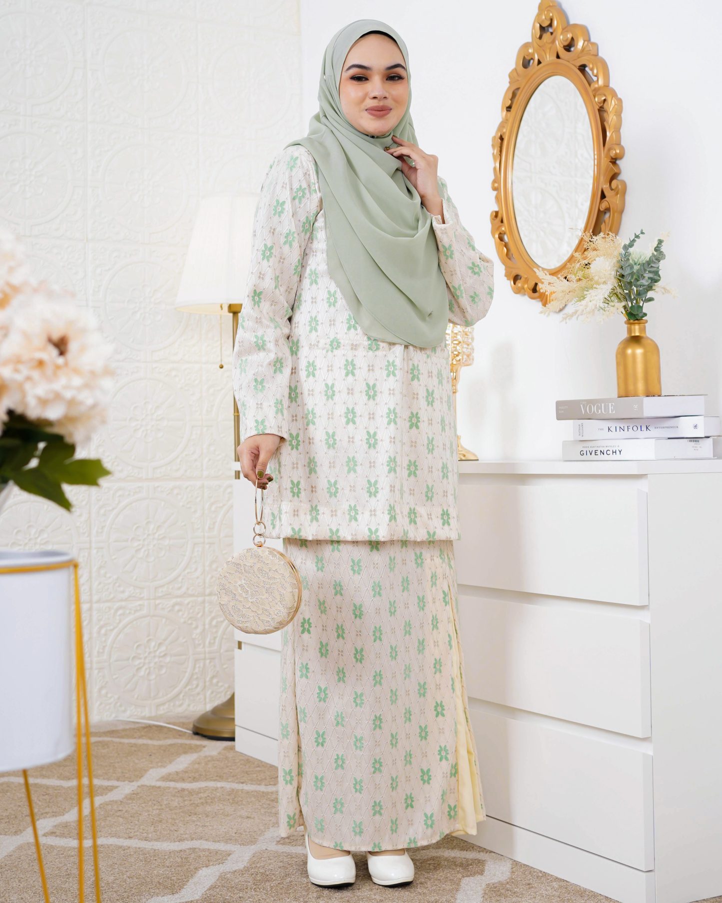 Baju Kurung Kedah Lace Gyny - Soft Green