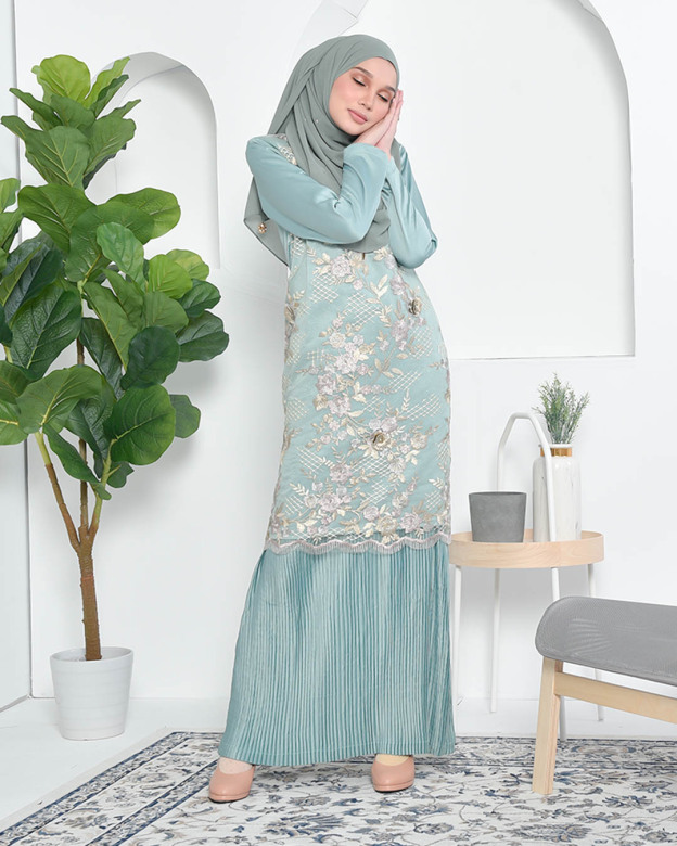 Baju Kurung Lace Pleated Aeni - Pistachio Green