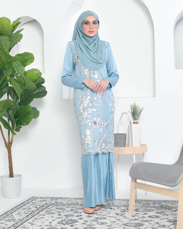 Baju Kurung Lace Pleated Aeni - Glacier Blue