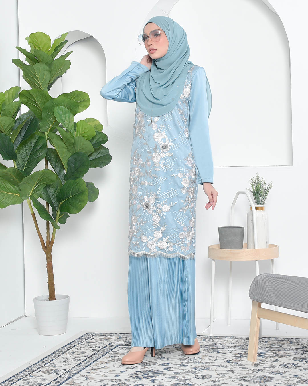 Baju Kurung Lace Pleated Aeni - Glacier Blue